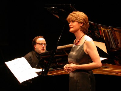 <bound method DexterityContent.Title of <Event at /fs-webs/auditori/es/actualidad/agenda/ricard-vines-i-el-mon-de-la-canco-francesa-elena-gragera-mezzosoprano-i-anton-cardo-piano>>.