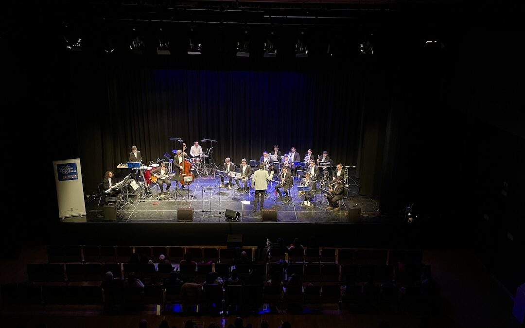 PONENT BIG BAND. JAZZ TARDOR